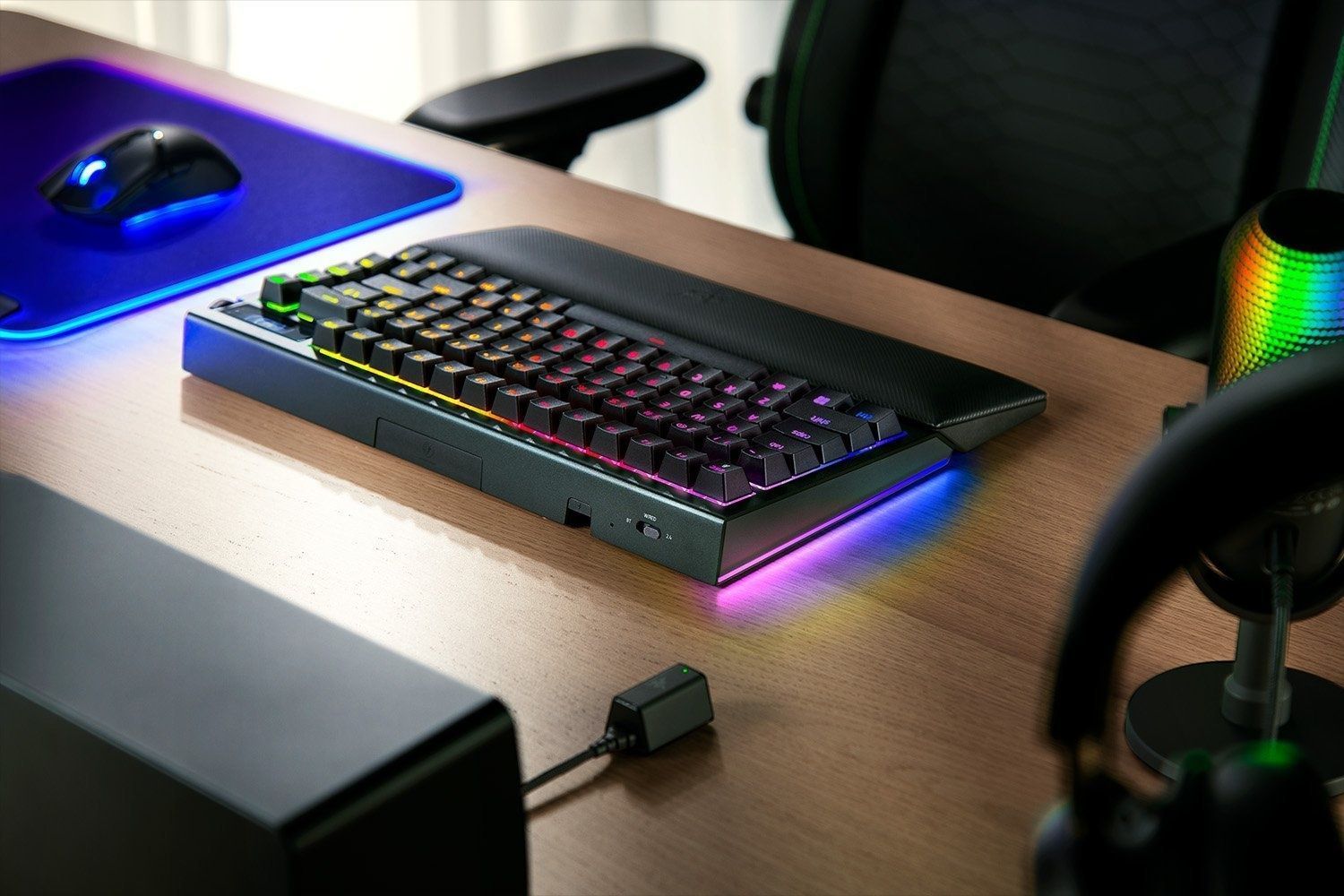 Клавіатура бездротова Razer BlackWidow V4 Pro ANSI Black (RZ03-05130100-R3M1) Razer купити в Україні