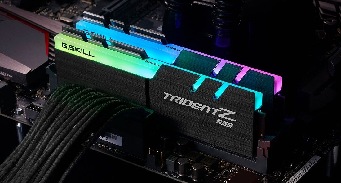 Модуль пам&rsquo;яті DDR4 2x16GB/3600 G.Skill Trident Z RGB (F4-3600C18D-32GTZR) G.Skill купити в Україні