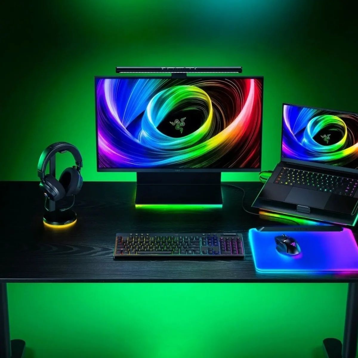 Клавіатура RAZER BlackWidow V4 Low-Profile, Orange switch (RZ03-05270800-R3M1) Razer купити в Україні